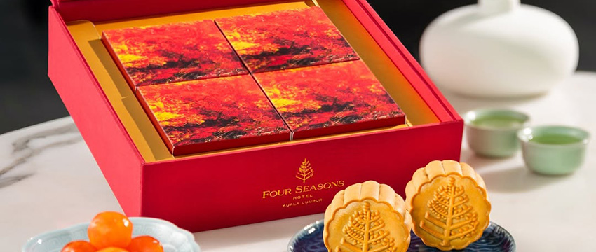 Mooncakes in elegant red box